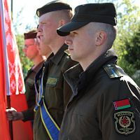Военнослужащие 56 опс поздравили ветерана с наступающим Днём Победы
