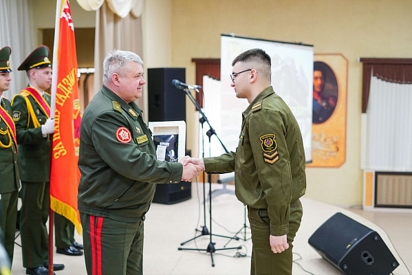 Чествование военнослужащих, выслуживших установленные сроки срочной военной службы, прошло в Жодино