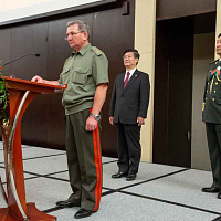 В гостинице «Пекин» состоялась торжественная церемония награждения представителей отряда почетного караула Народно-освободительной армии Китая