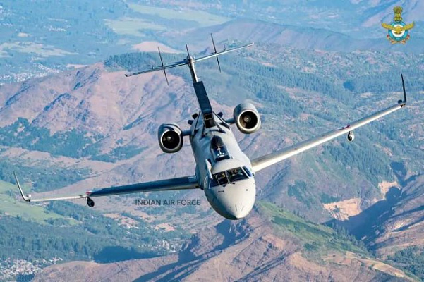 ВВС Индии намерены закупить новые самолеты ДРЛОиУ