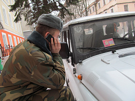 Мобильный телефон в армии: пользоваться можно, но с ограничениями