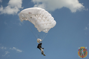 Завершился XVII открытый чемпионат Вооруженных Сил по парашютному спорту