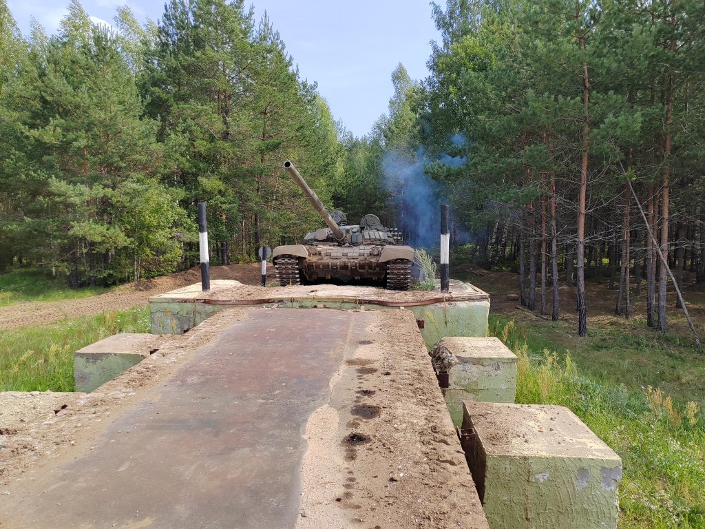 Занятие по вождению боевых машин — ВАЯР
