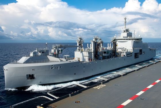 ВМС Франции приняли головной корабль комплексного снабжения (A725) «Жак Шевалье»