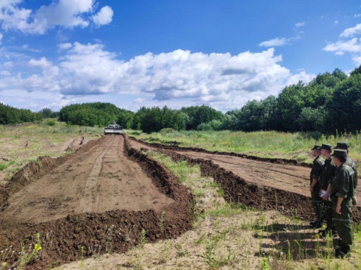Вождение военной инженерной техники