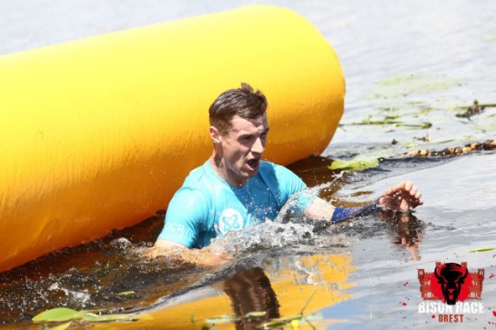 Сильный и спортивный