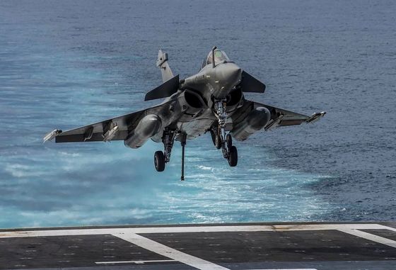 Минобороны Индии одобрило закупку французских истребителей «Рафаль»