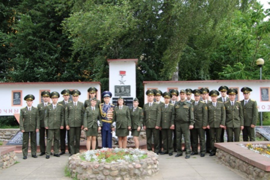 В добрый офицерский путь, лейтенанты!