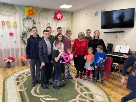 Творить добро