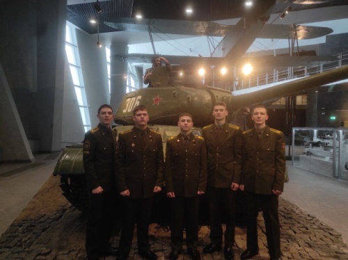 На экскурсию – в музей