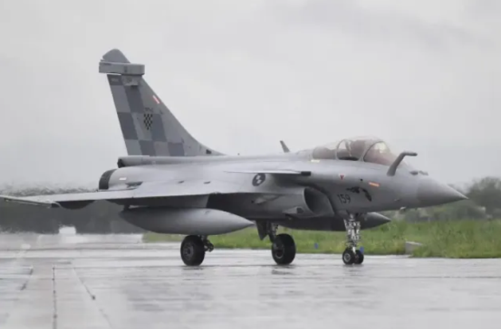 Франция завершила поставку партии истребителей Rafale для хорватских военных