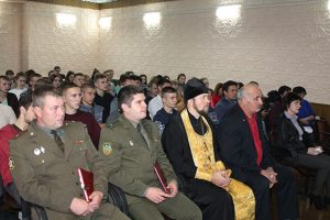 Более 20 уроженцев Лоевщины уходят служить в Вооруженные Силы Беларуси