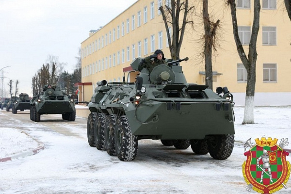 С праздником, гвардейцы!