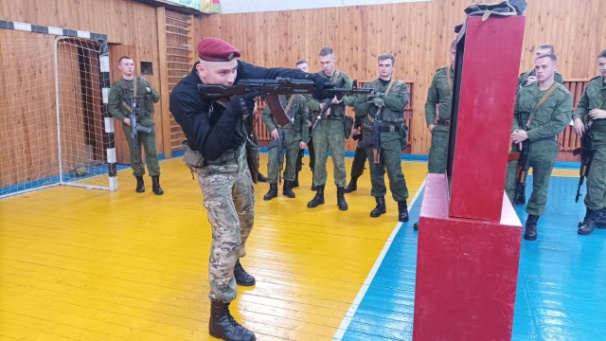 Прошла тренировка по тактической стрельбе офицеров и сержантов