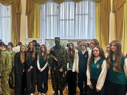 Курсанты военного факультета в ГрГУ провели профориентацию