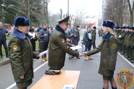 Полку прапорщиков прибыло 