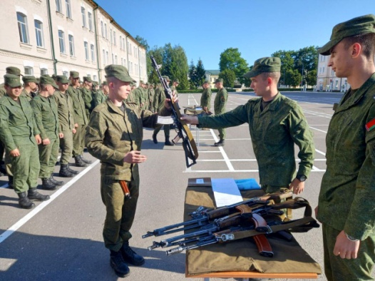 Служите достойно!