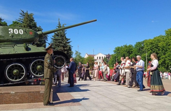 Память священна