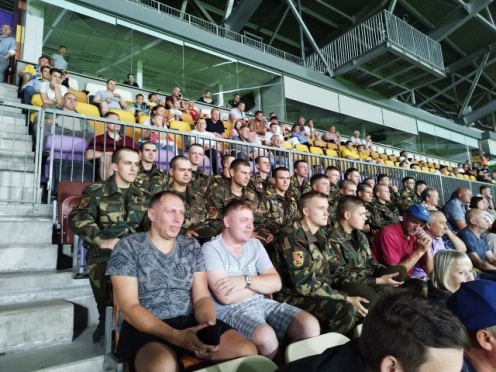 Гвардейцы на футболе