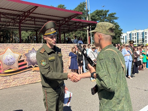 На военном факультете в Гродненском государственном университете имени Янки Купалы прошел ритуал принятия Военной присяги