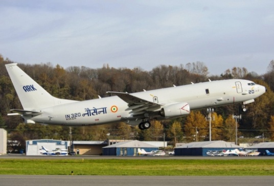 ВМС Индии получили десятый самолет БПА P-8I «Нептун»