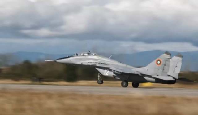 Болгария заключила контракт на ремонт истребителей МиГ-29 Польшей