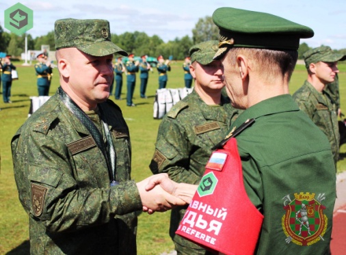 Наши кинологи на пьедестале почёта