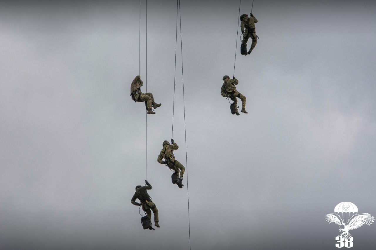image017.jpg