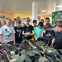 В 120 омбр стартовала первая летняя смена спортивно-патриотического лагеря «Рогачёвцы» 