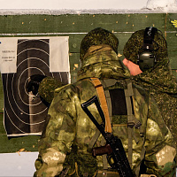 Занятия по огневой подготовке с курсантами Военной академии