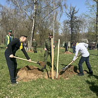 Военнослужащие НИИ Вооружённых Сил приняли участие в военно-патриотическом субботнике