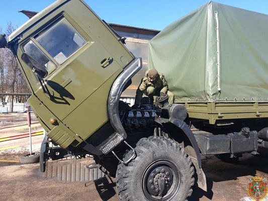 Особое внимание — обслуживанию техники