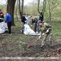 Около 300 человек благоустраивают территорию будущего патриотического центра в Брестской крепости
