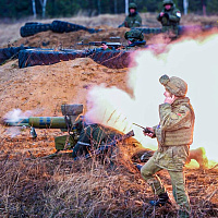 Занятия по огневой подготовке с курсантами Военной академии
