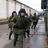 Продолжается плановая подготовка расчетов зенитного ракетного комплекса «Тор-М2К»