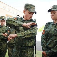 Военнослужащие 30 ождбр посетили Минское областное кадетское училище