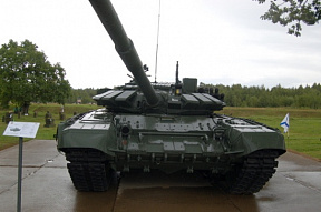Российская группировка в Калининградской области усилена 30 модернизированными танками