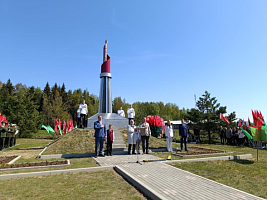 Государственный флаг установили в наивысшей точке Беларуси