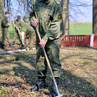 Навели порядок на братской могиле