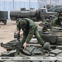 В рамках проверки боевой готовности в 19 омбр снимают с хранения вооружение и военную специальную технику