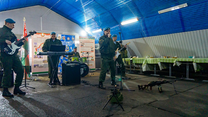 Концерт для военнообязанных