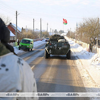 Одно из подразделений механизированной бригады ЗОК, привлекаемое к комплексной проверке боеготовности, совершает марш