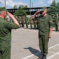 Торжественная церемония вручения вооружения, военной и специальной техники новобранцам состоялась в 557 ибр