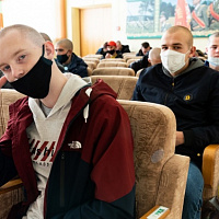 Пополняя армейский строй