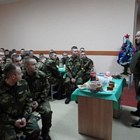 С праздником!