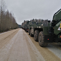 Военнослужащие из числа нового пополнения совершают 50-километровые марши