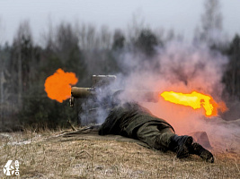 Занятие по огневой подготовке с военнослужащими 6 омбр