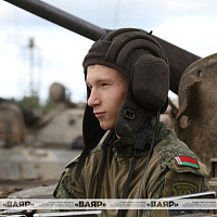 Занятия по вождению боевых машин с курсантами Военной академии