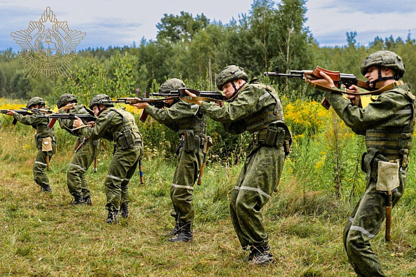 Продолжаются занятия с курсантами Военной академии