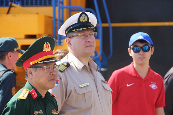 В рамках международного военного сотрудничества 